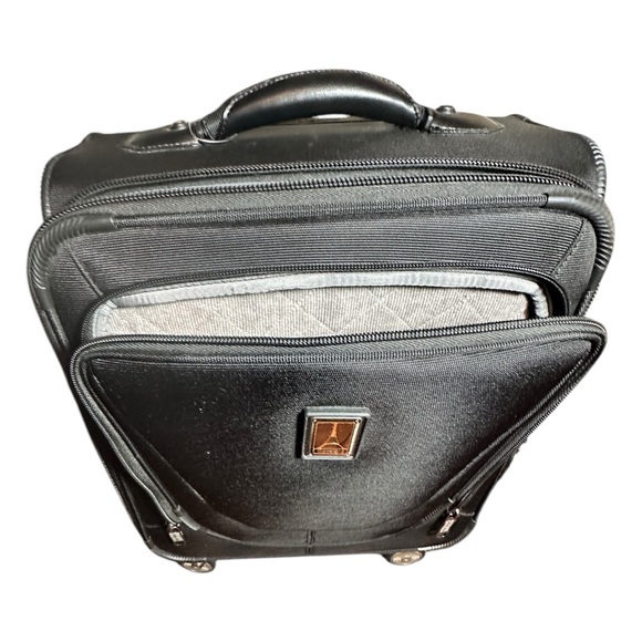 TRAVELPRO Executive Carryon/Laptop Suitcase (VGUC) - Picture 3 of 16